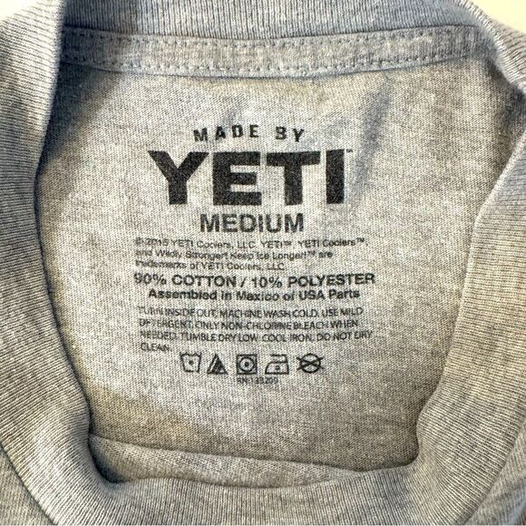 YETI Coolers Cape Buffalo Tarpon Logo T-Shirt - Gray - Men’s Medium - Picture 5 of 6